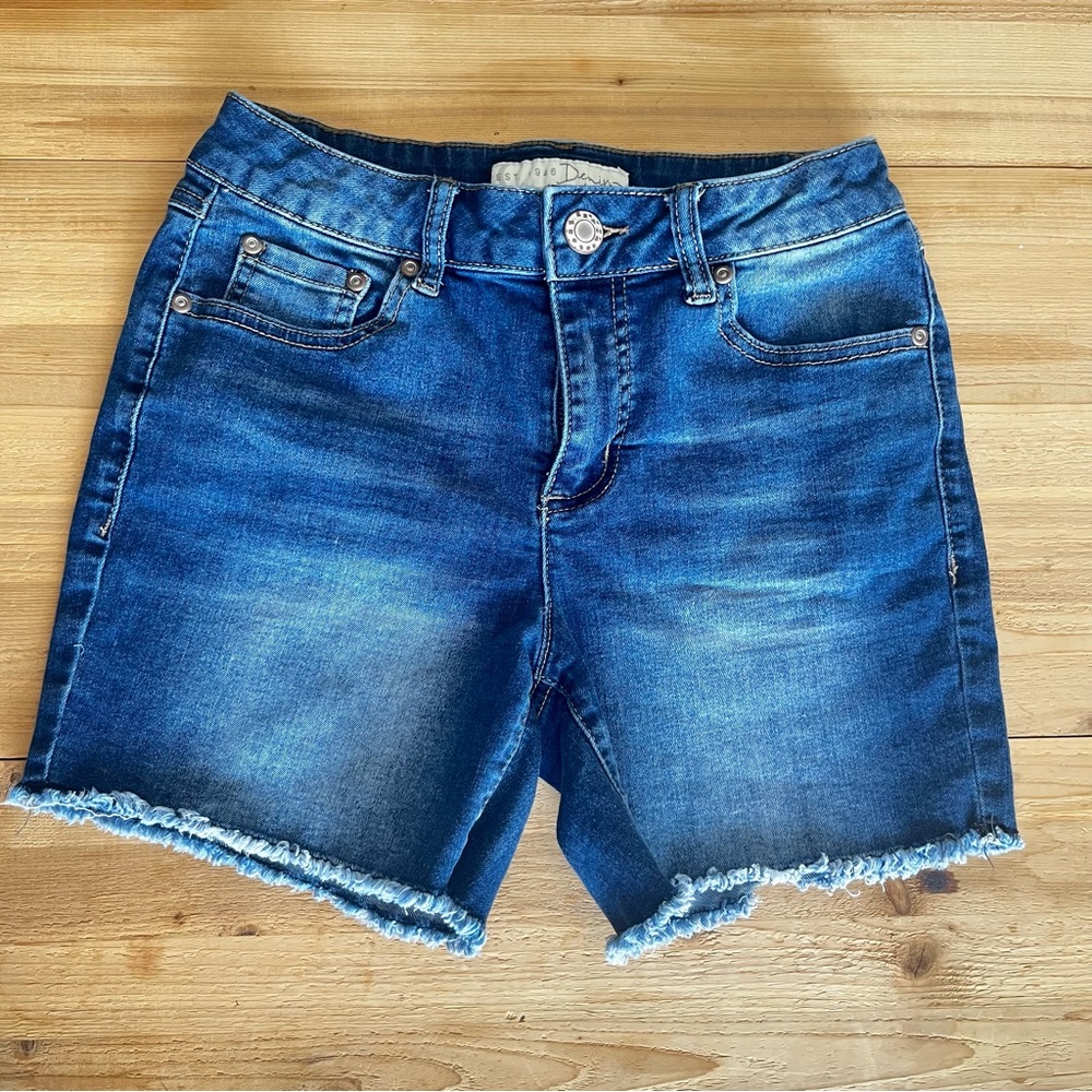 C Est. 1946 Denim Women’s Cotton Stretch Distressed Jeans Blue classic sz 2